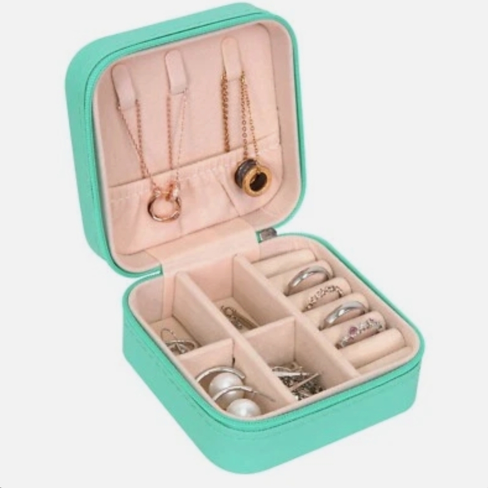 NWT! Teal Blue Mini Portable Travel Zipper Jelwery Case 1pc